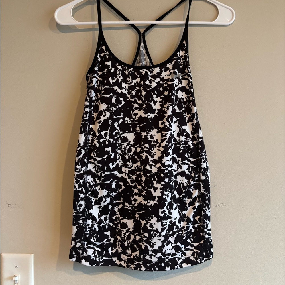 Nike Dry-Fit Black and White Geometric Tank
